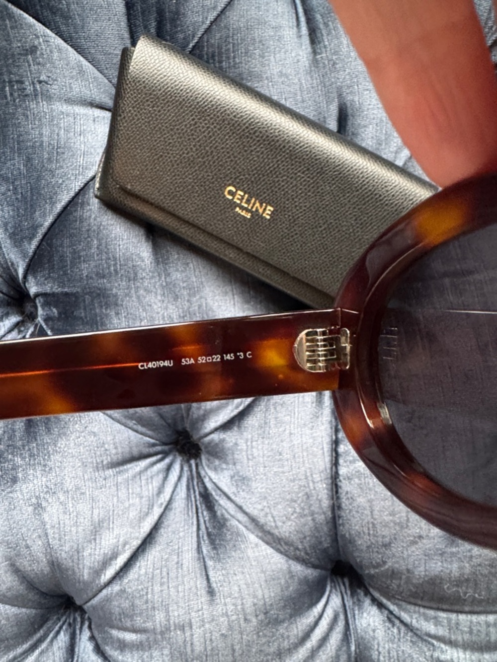 Celine Tortoiseshell Oval Sunglasses - Tortoise Brown - Picture 4 of 6